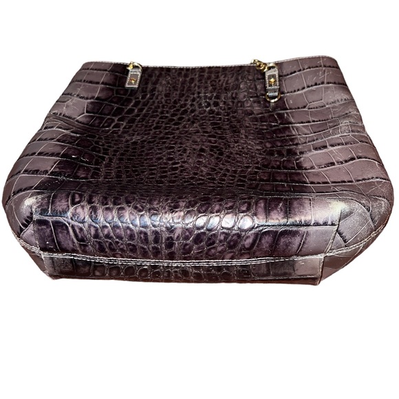 Michael Kors Totes - Picture 5 of 7